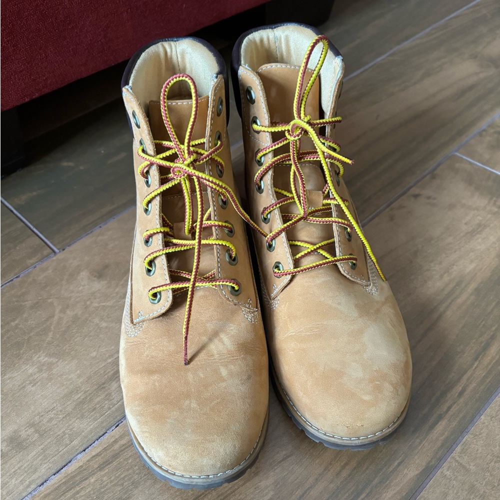 Women’s Timberland Boots Size 6.5 USED